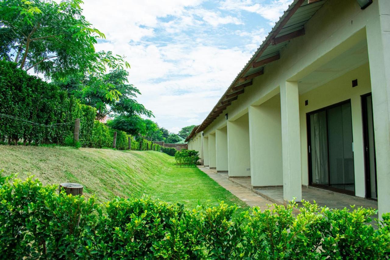 Douglas Lodge & Apartments Lilongwe Exterior foto