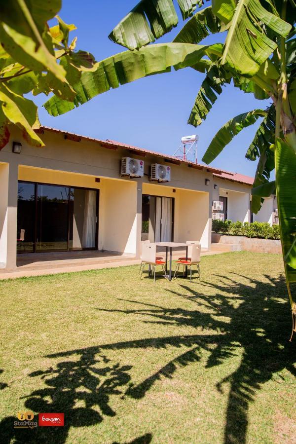 Douglas Lodge & Apartments Lilongwe Exterior foto