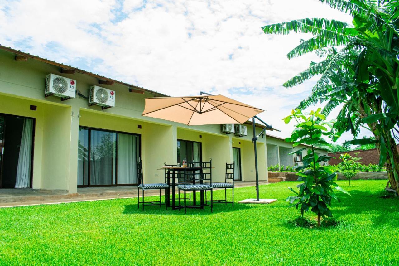 Douglas Lodge & Apartments Lilongwe Exterior foto